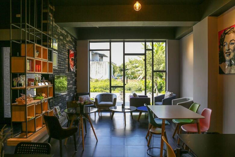 Cha Tian Guan She B&B