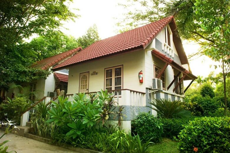 Hotel Petch Rim Tan Resort