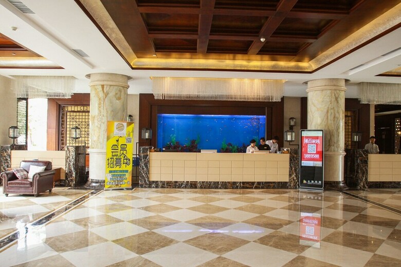 Riverside Luxury Hotel