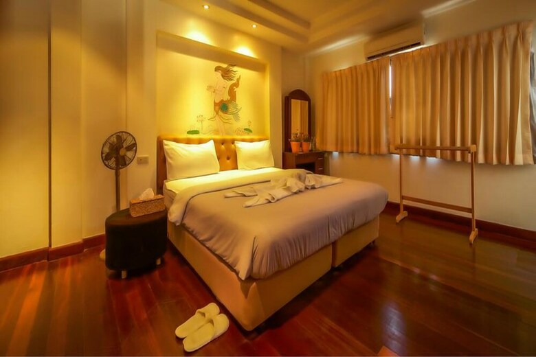 Hotel The Family Tree House