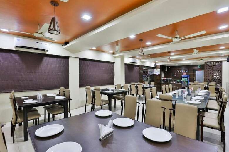 Hotel Daksh