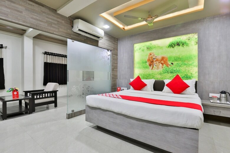 Hotel Daksh