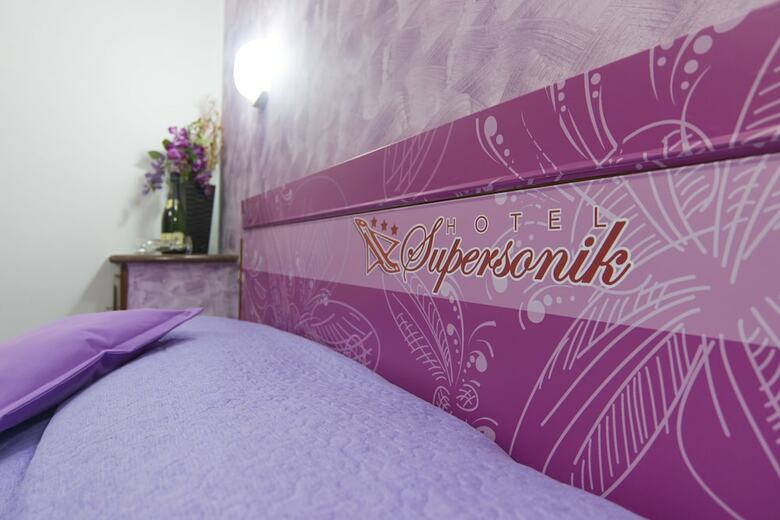 Hotel Supersonik