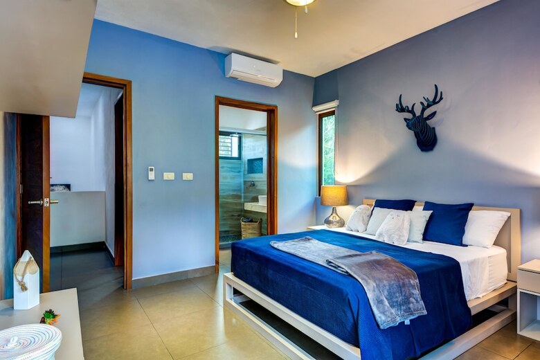 Villa Amore 4 Bedroom House Sleeps 8