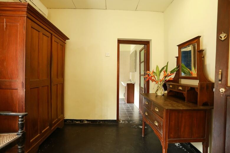 Hotel Rathgama Beach House