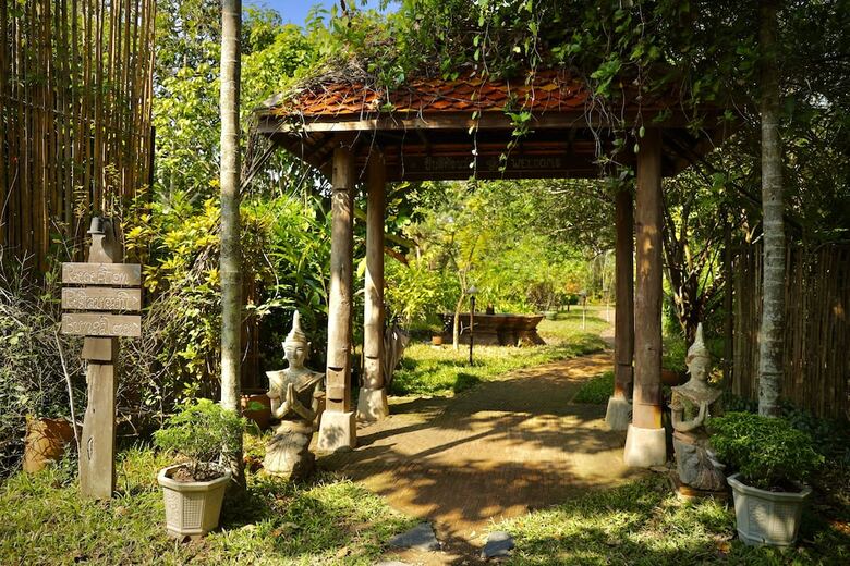Hotel Naga Hill Resort