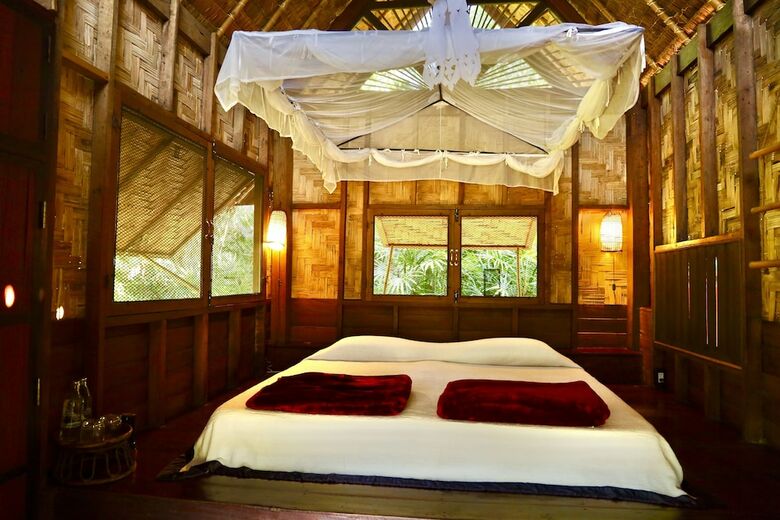 Hotel Naga Hill Resort