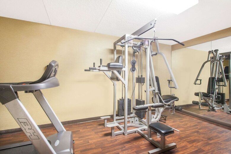 Hotel Howard Johnson By Wyndham Suffern
