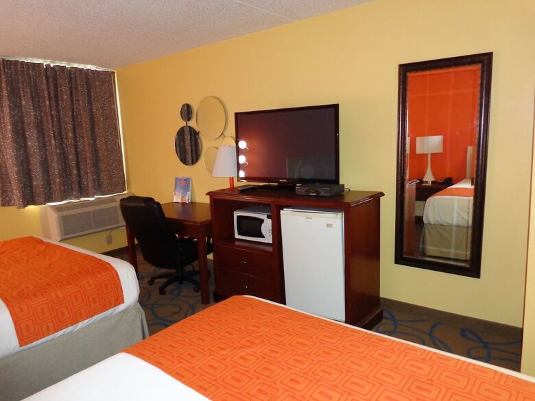 Hotel Howard Johnson By Wyndham Suffern