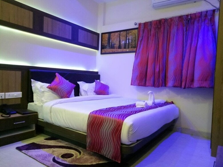 Hotel Embassy International