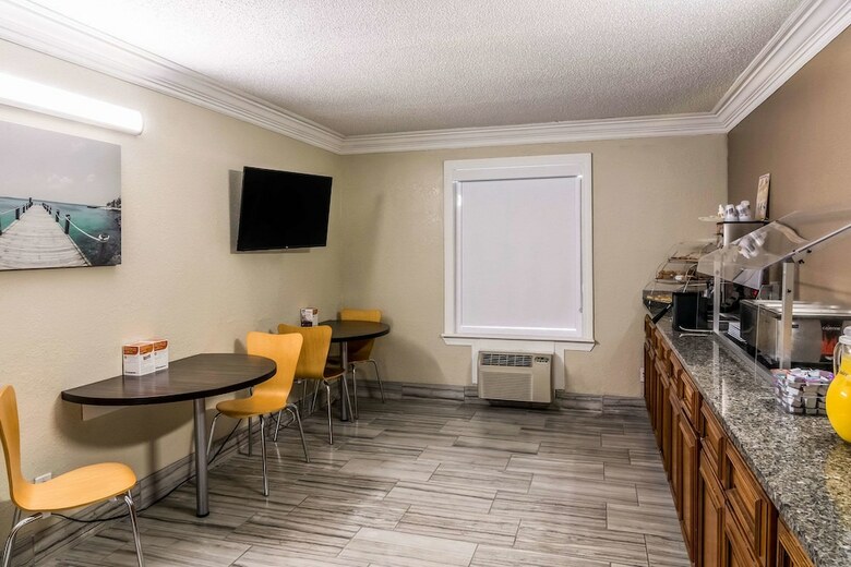 Hotel Clarion Inn