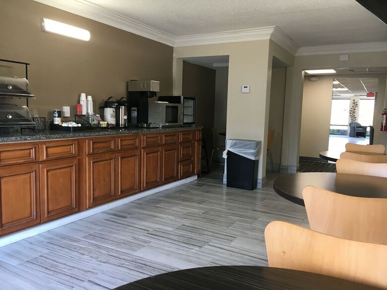Hotel Clarion Inn