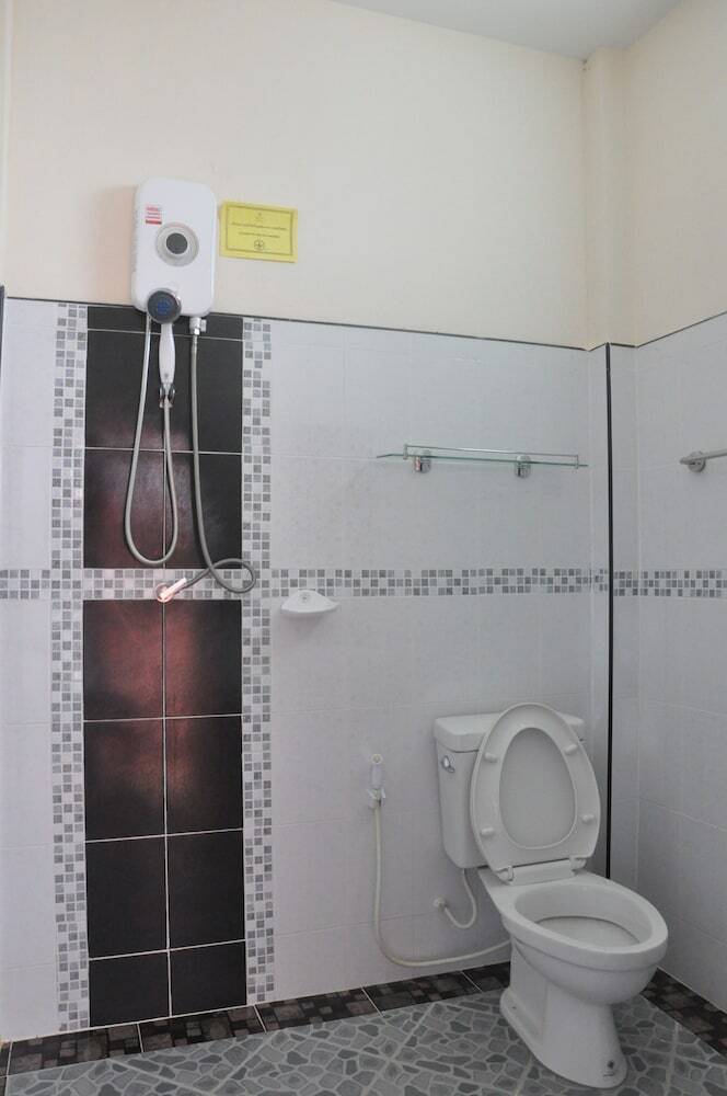 Hotel Sai Klong Song Lae