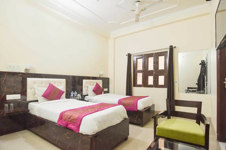 Oyo 725 Hotel Wow Inn