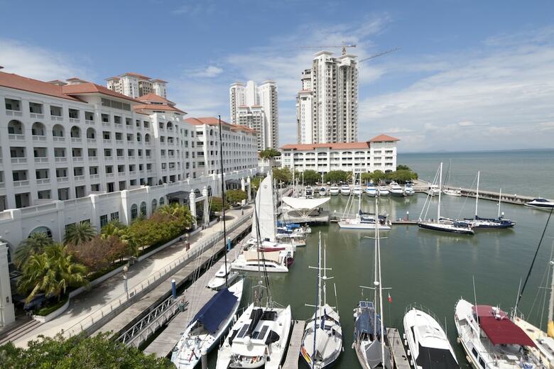 Apartamentos Profolio Straits Quay