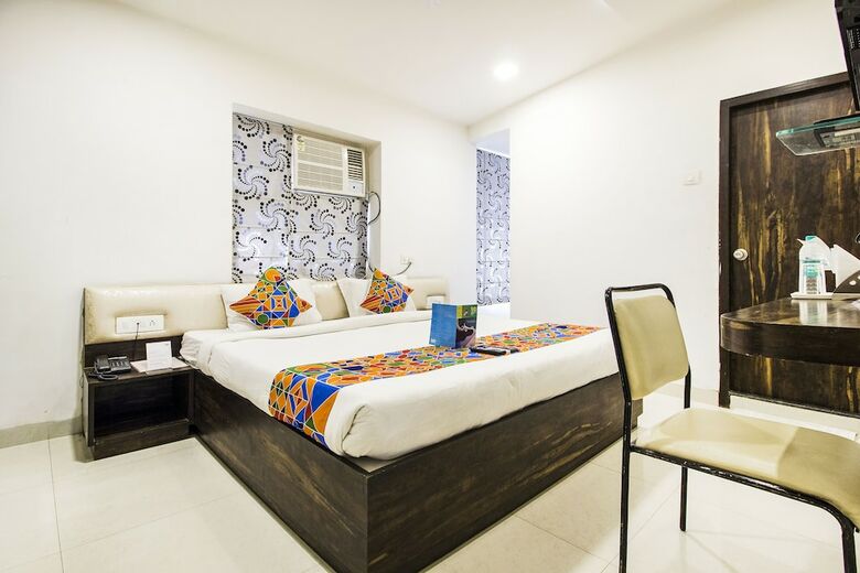 Fabhotel Travellers Inn Gomti Nagar