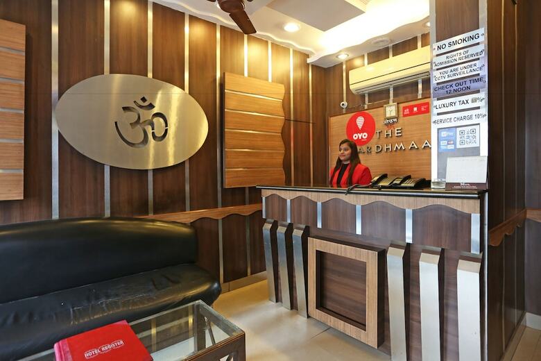 Hotel Oyo 8188 Vardhmaan Inn