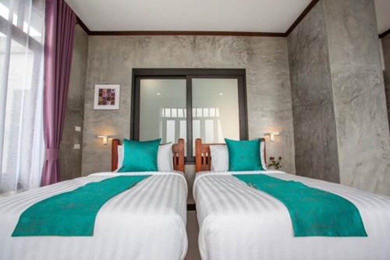 Hotel Lanta Corner Resort