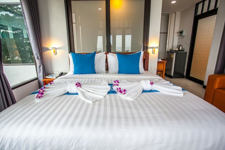Hotel Lanta Corner Resort