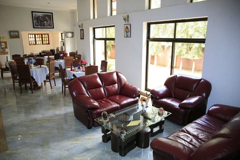 Hotel Sangana Lodge