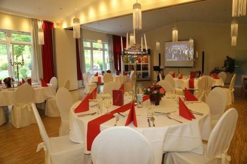 Schlosshotel Dom�ne Walberberg