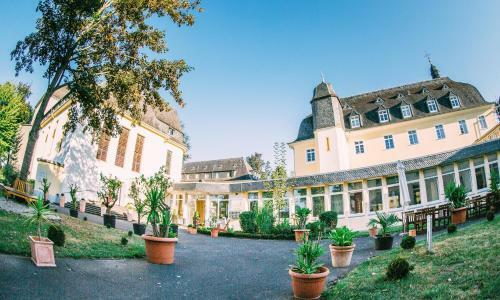Schlosshotel Dom�ne Walberberg