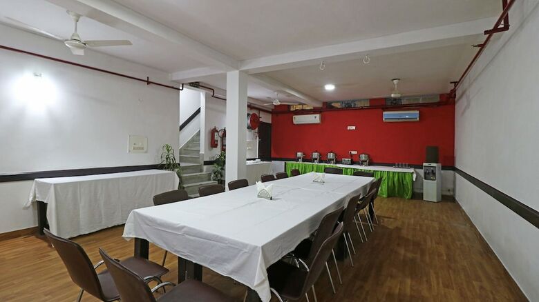 Oyo 2227 Hotel Chalet