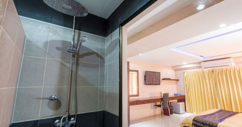Hotel Zen Rooms Lk Metro