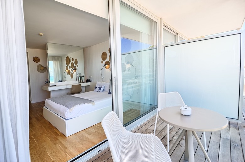 Meraki Beach Hotel - Adults Only