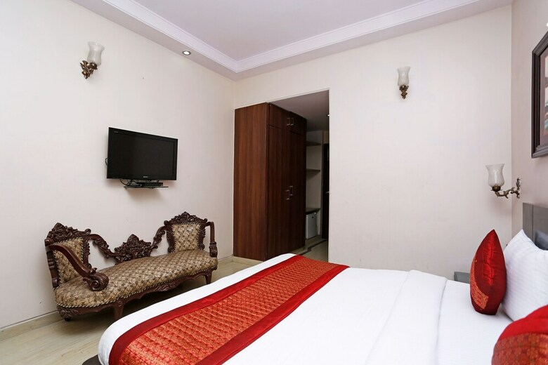 Oyo 5401 Hotel Mid Town