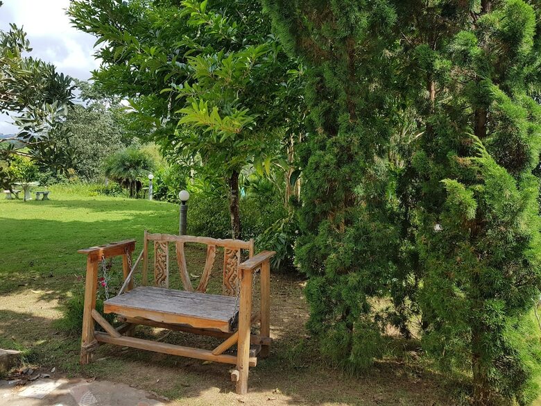 Hotel Baan Phanawan Resort
