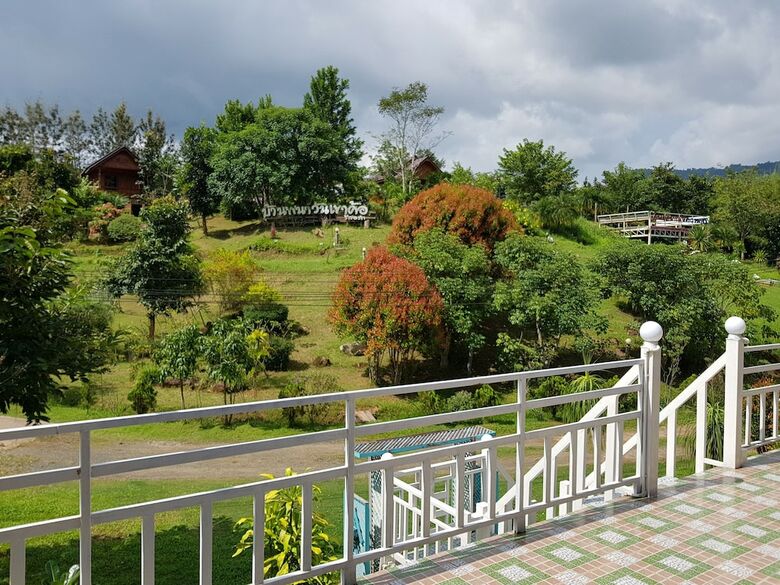 Hotel Baan Phanawan Resort