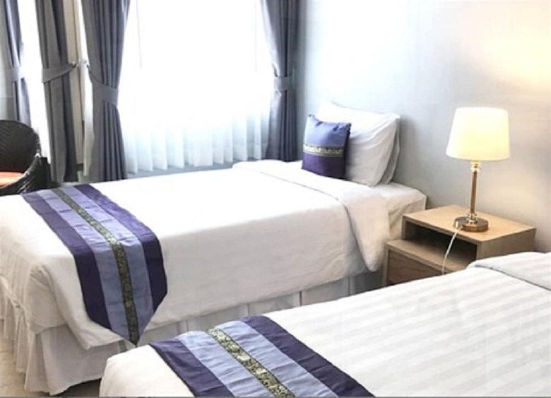 Ratana Hotel