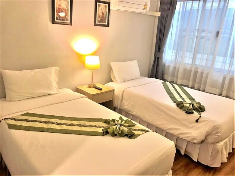 Ratana Hotel