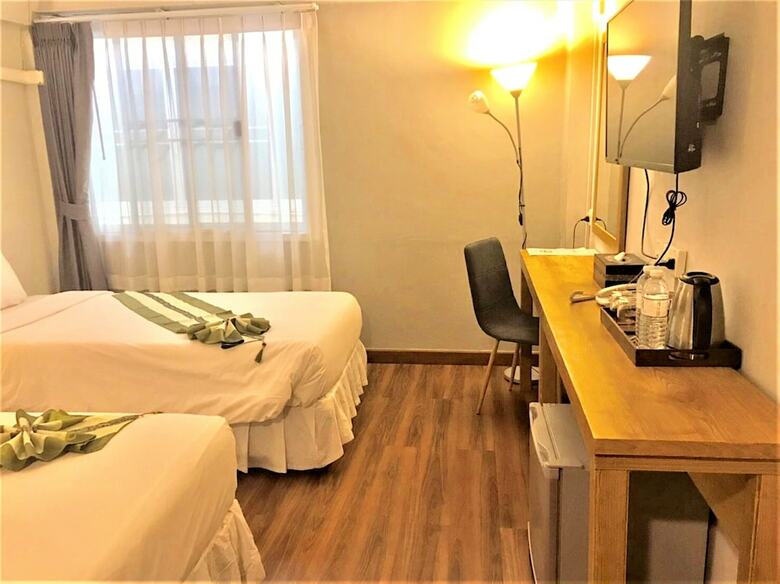 Ratana Hotel