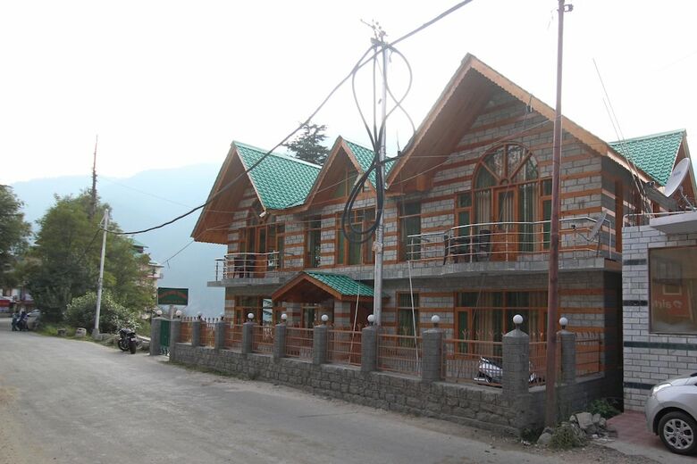 Hotel Oyo 7538 Home Stay Rajput Royal Cottage