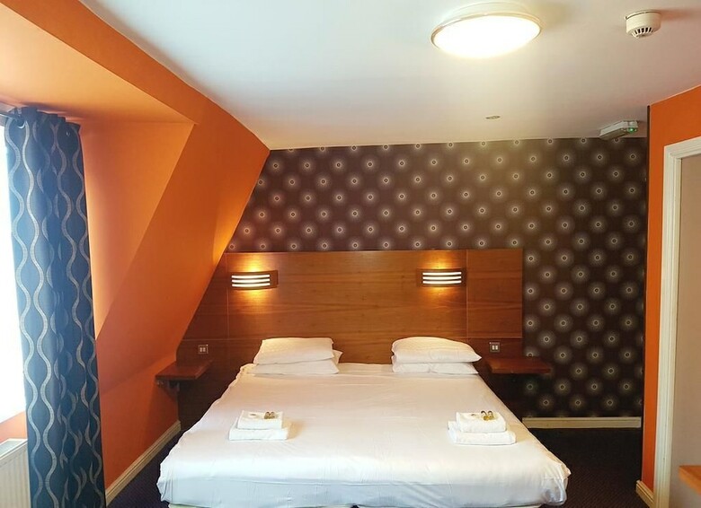 The Queensberry Hotel And Restaurant Ltd