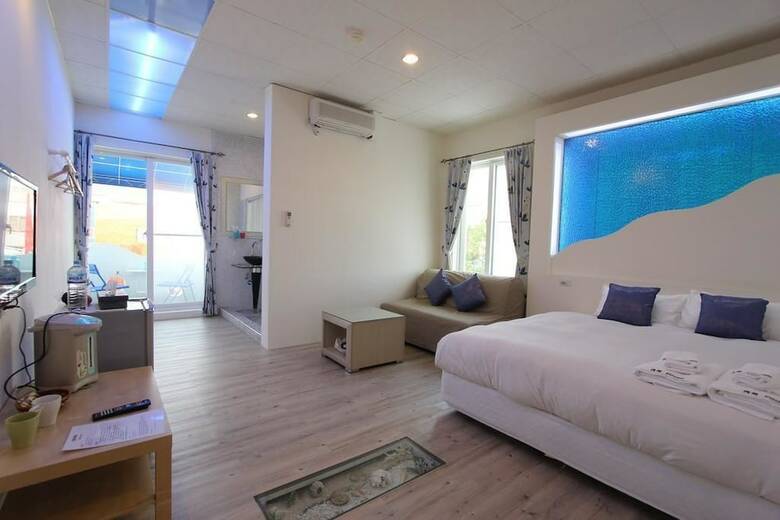 Hotel Found Hostel