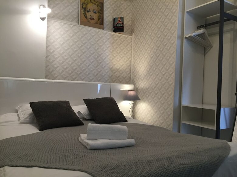Hotel H�tel Des Dames