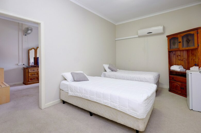 Lakes And Ocean Hotel Forster