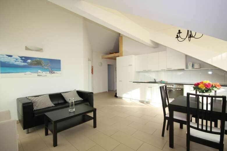 Apartamentos Swiss Star District 10