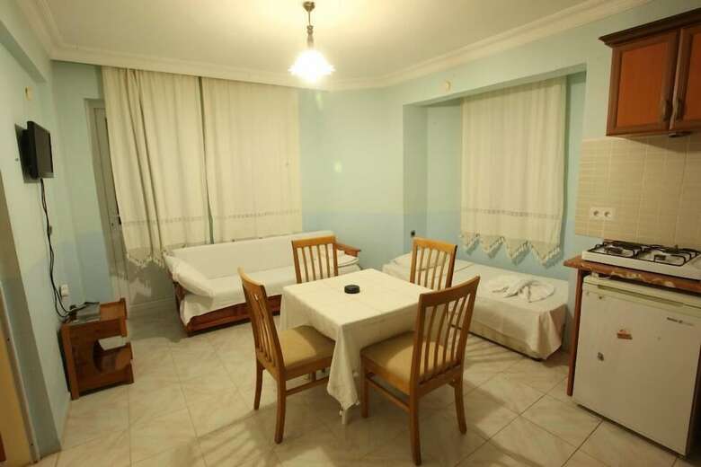 California Apart Hotel