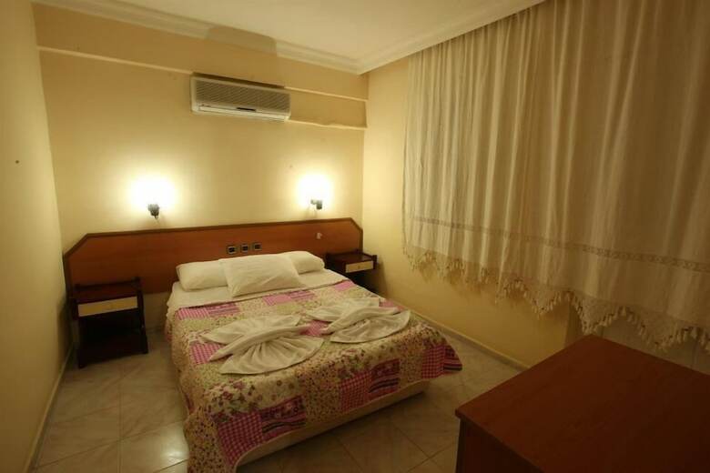 California Apart Hotel