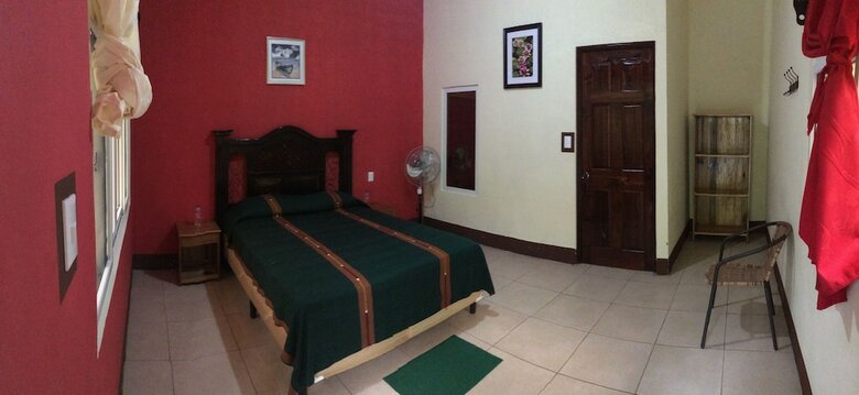 Hostal Oasis The Traveler