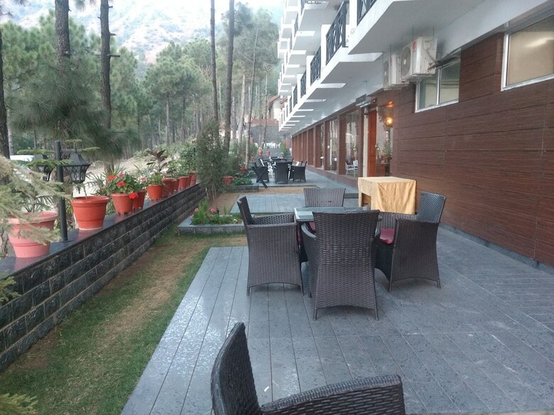 Hotel Deventure Shimla Hills