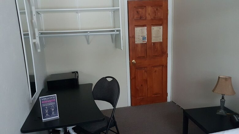 Hotel Preferred Rooms By Crestview Guest House
