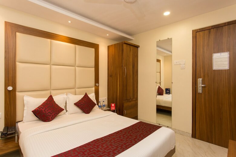 Oyo 8872 Hotel Address Inn