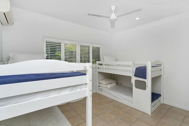 Palm Cove Retreat