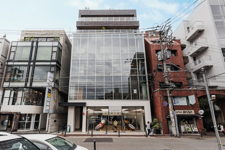 H Hotel