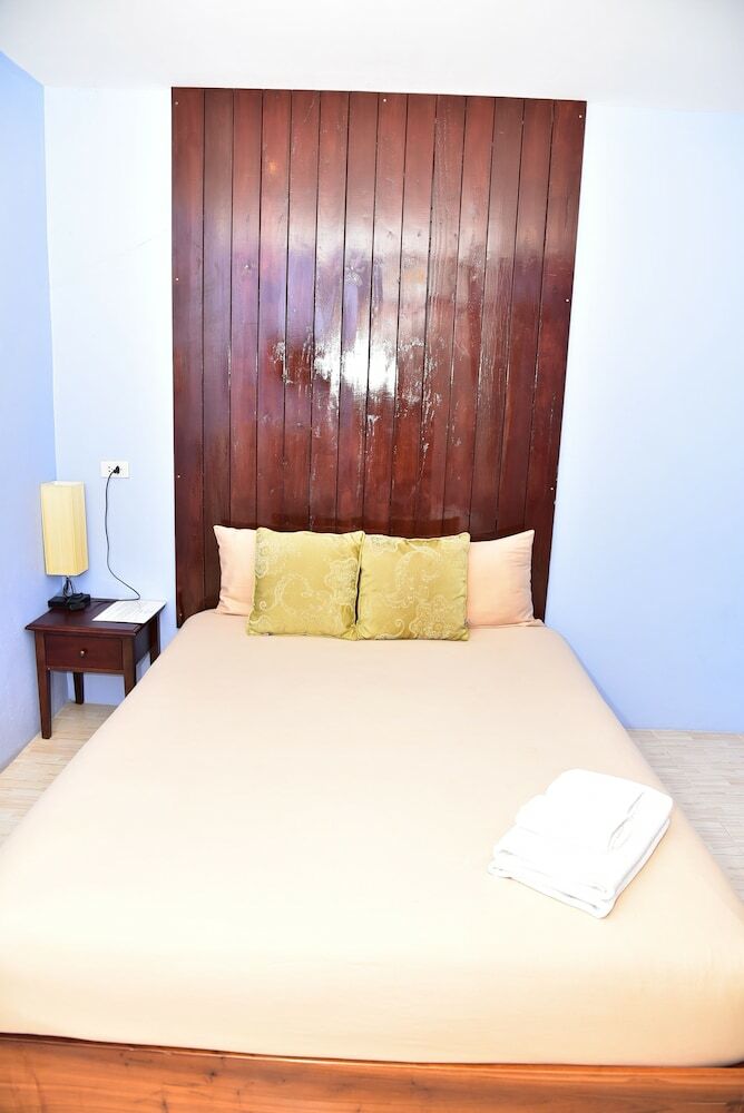 Hotel Pran Crescent